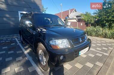 Внедорожник / Кроссовер Mitsubishi Pajero 2007 в 