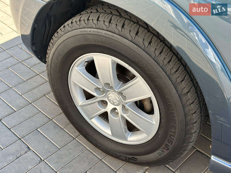 Внедорожник / Кроссовер Mitsubishi Pajero 2006 в Одессе