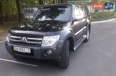 Позашляховик / Кросовер Mitsubishi Pajero 2007 в 