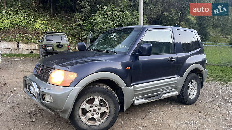 Внедорожник / Кроссовер Mitsubishi Pajero 2002 в Верховине