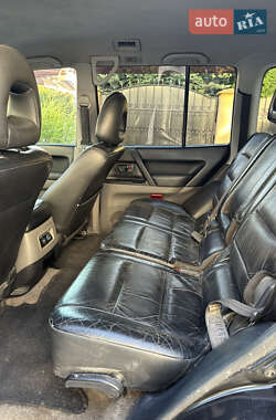 Внедорожник / Кроссовер Mitsubishi Pajero 2001 в 