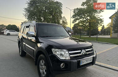 Внедорожник / Кроссовер Mitsubishi Pajero 2007 в 