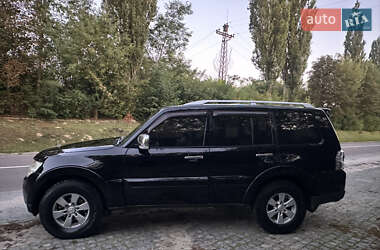 Внедорожник / Кроссовер Mitsubishi Pajero 2007 в 