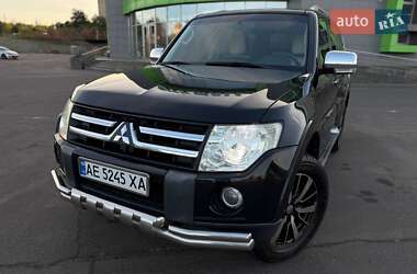 Внедорожник / Кроссовер Mitsubishi Pajero 2008 в 
