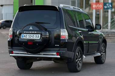 Внедорожник / Кроссовер Mitsubishi Pajero 2008 в 
