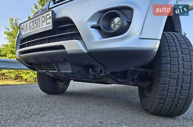 Позашляховик / Кросовер Mitsubishi Pajero 2014 в 