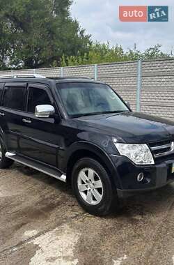 Внедорожник / Кроссовер Mitsubishi Pajero 2008 в 
