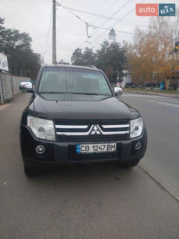 Позашляховик / Кросовер Mitsubishi Pajero 2008 в 