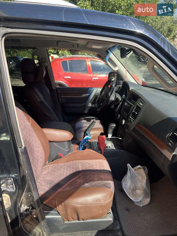 Внедорожник / Кроссовер Mitsubishi Pajero 2008 в Одессе