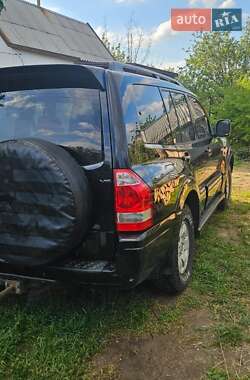 Внедорожник / Кроссовер Mitsubishi Pajero 2006 в 