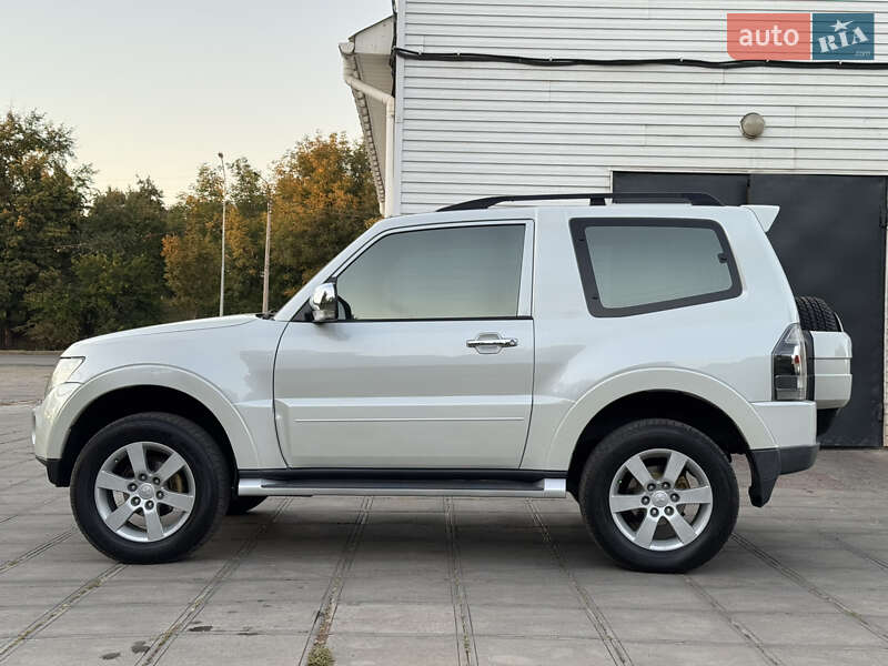 Mitsubishi Pajero 2008