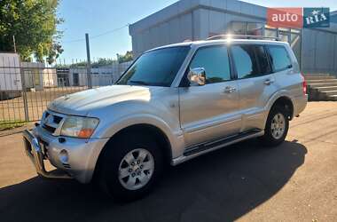 Внедорожник / Кроссовер Mitsubishi Pajero 2003 в 