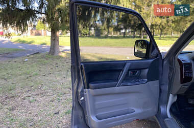 Внедорожник / Кроссовер Mitsubishi Pajero 2002 в 