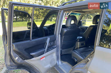 Внедорожник / Кроссовер Mitsubishi Pajero 2002 в 