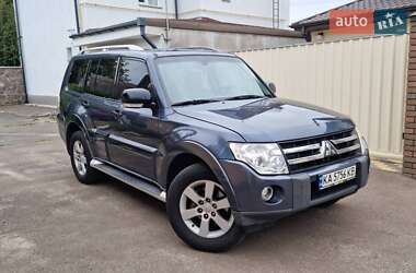 Позашляховик / Кросовер Mitsubishi Pajero 2008 в Києві