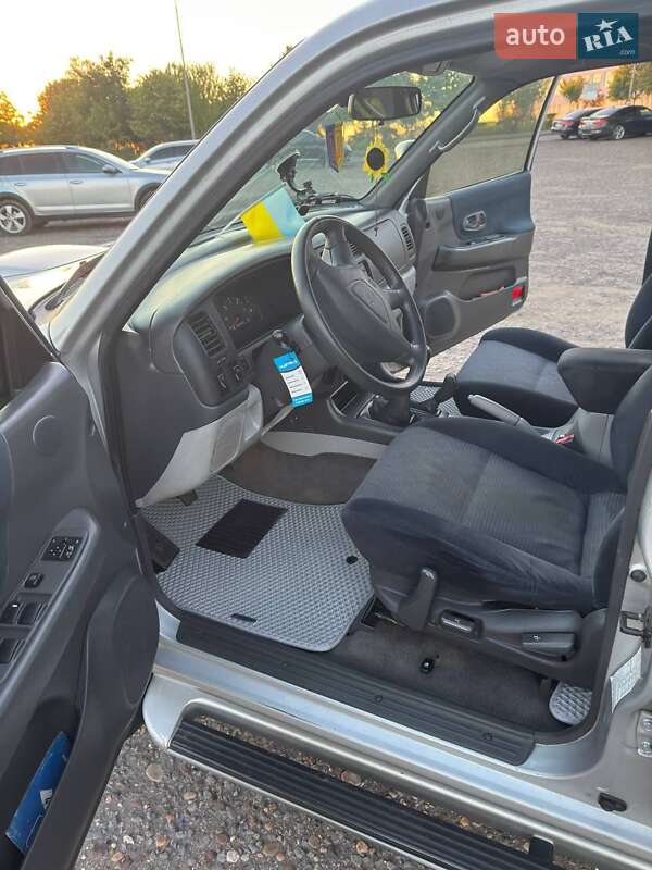Внедорожник / Кроссовер Mitsubishi Pajero 2002 в Ужгороде