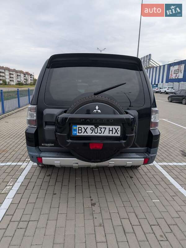 Внедорожник / Кроссовер Mitsubishi Pajero 2008 в Славуте