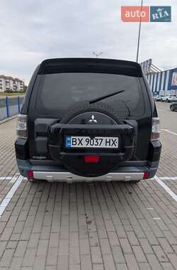 Внедорожник / Кроссовер Mitsubishi Pajero 2008 в 
