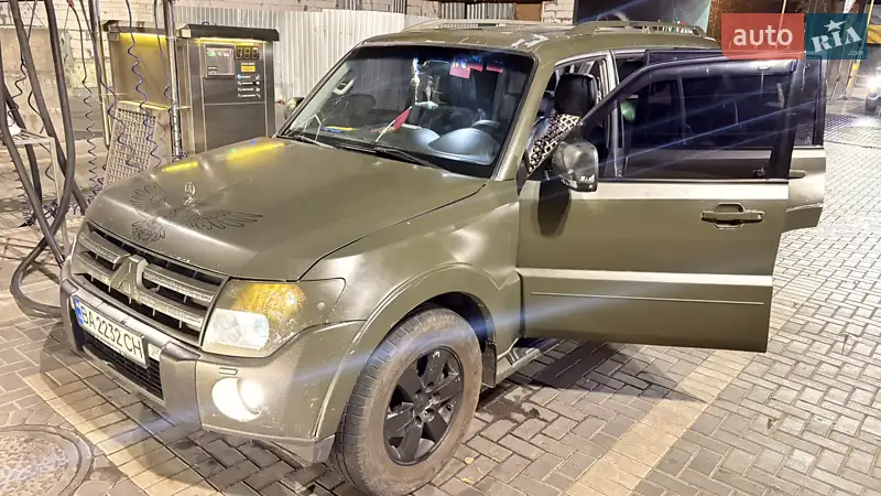 Mitsubishi Pajero 2008