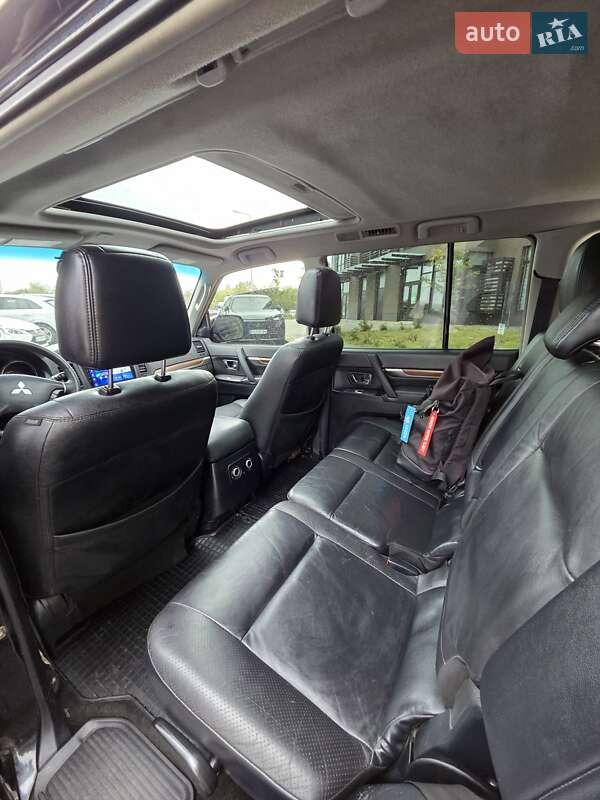 Внедорожник / Кроссовер Mitsubishi Pajero 2008 в Киеве