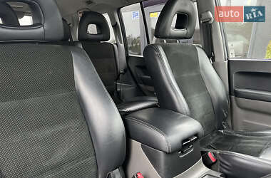 Внедорожник / Кроссовер Mitsubishi Pajero 2001 в 