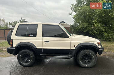 Позашляховик / Кросовер Mitsubishi Pajero 1993 в 