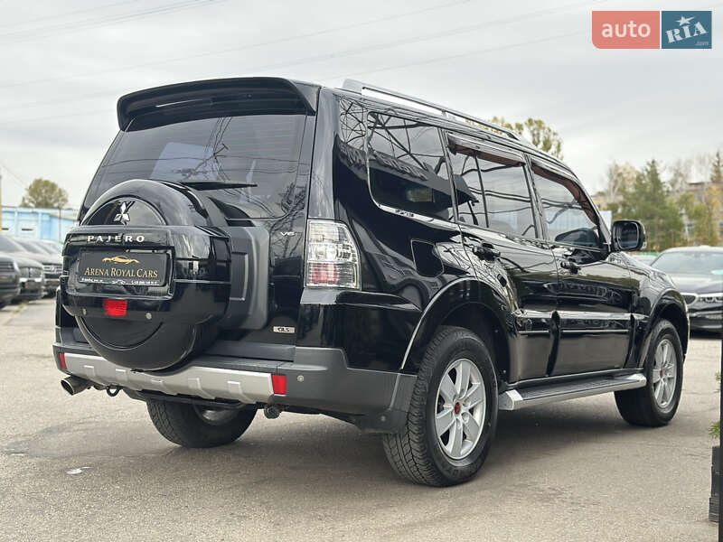 Внедорожник / Кроссовер Mitsubishi Pajero 2008 в Харькове