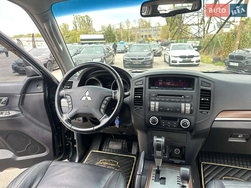 Внедорожник / Кроссовер Mitsubishi Pajero 2008 в Харькове