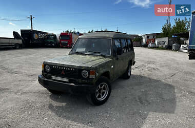 Позашляховик / Кросовер Mitsubishi Pajero 1988 в Хмельницькому