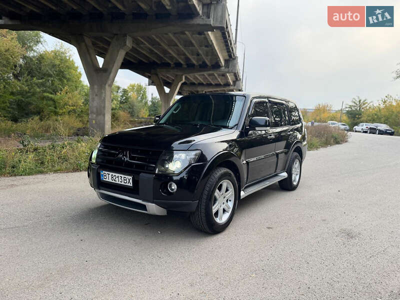 Внедорожник / Кроссовер Mitsubishi Pajero 2008 в Запорожье фото 7 Внедорожник / Кроссовер Mitsubishi Pajero 2008 в Запорожье
