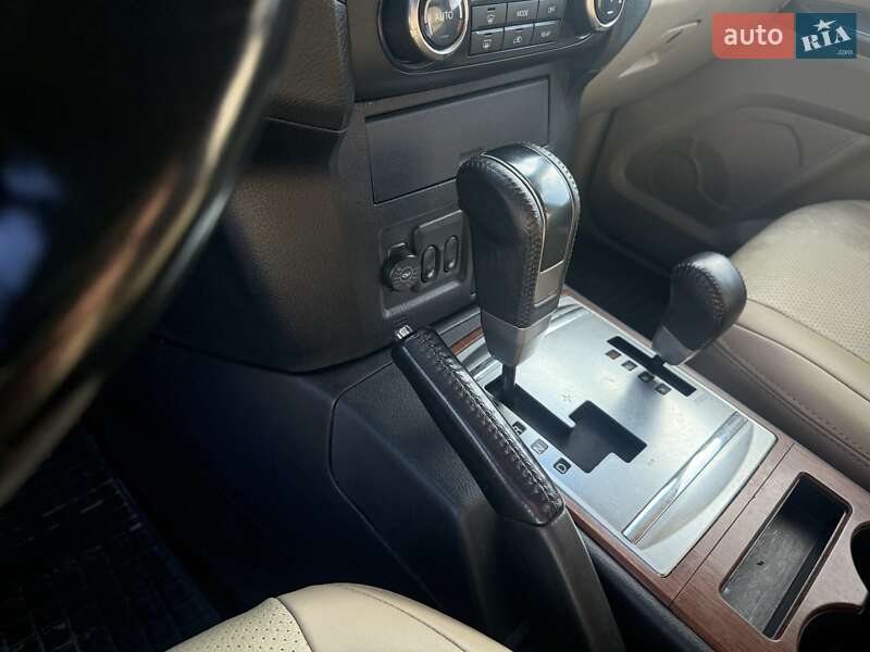 Внедорожник / Кроссовер Mitsubishi Pajero 2007 в Черновцах фото 12 Внедорожник / Кроссовер Mitsubishi Pajero 2007 в Черновцах
