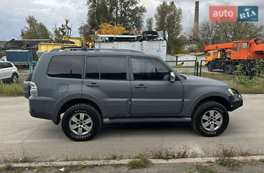 Внедорожник / Кроссовер Mitsubishi Pajero 2008 в 