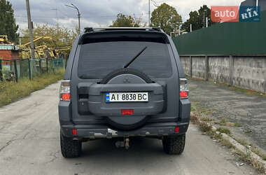 Внедорожник / Кроссовер Mitsubishi Pajero 2008 в 