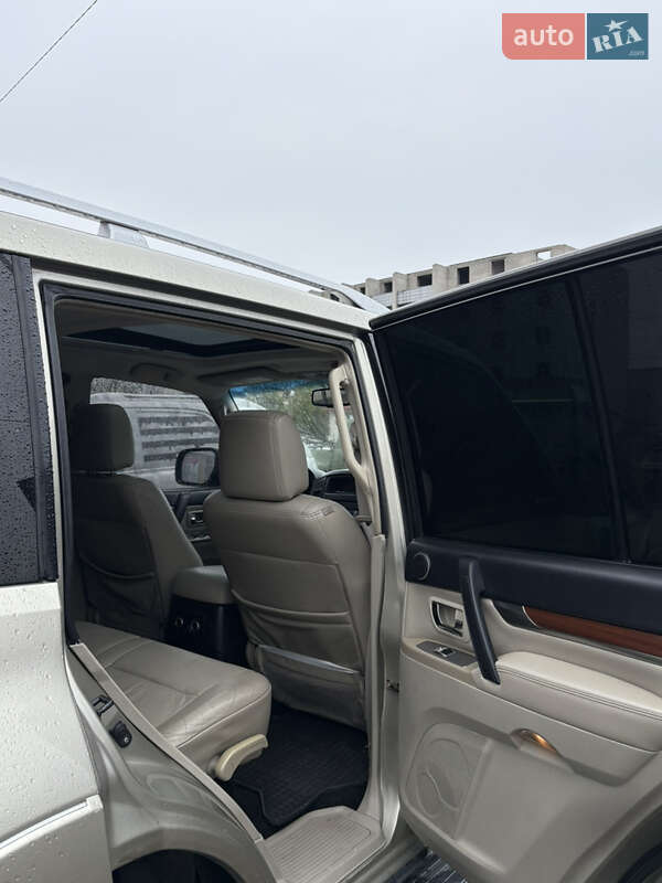 Внедорожник / Кроссовер Mitsubishi Pajero 2008 в Петропавловке