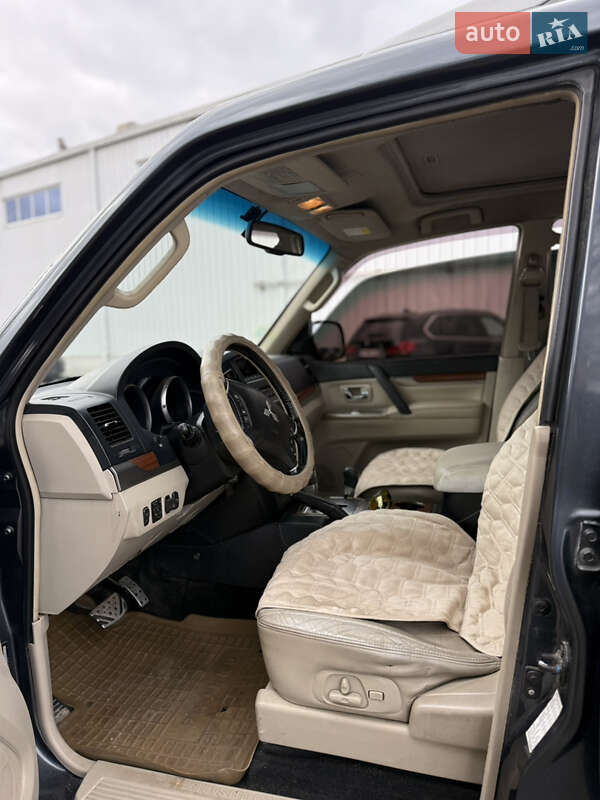 Позашляховик / Кросовер Mitsubishi Pajero 2007 в Ізмаїлі