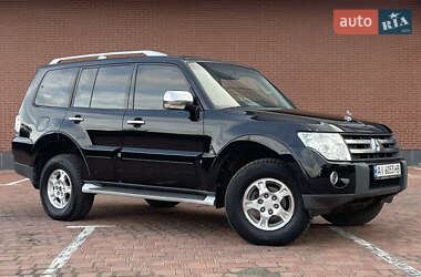 Внедорожник / Кроссовер Mitsubishi Pajero 2007 в 