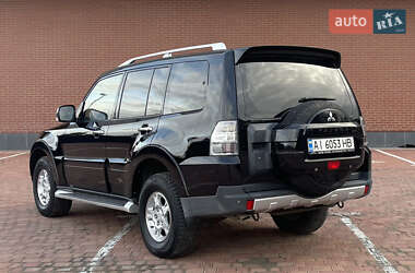 Внедорожник / Кроссовер Mitsubishi Pajero 2007 в 