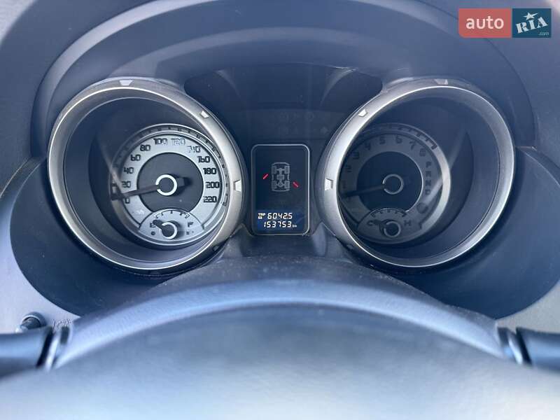Внедорожник / Кроссовер Mitsubishi Pajero 2010 в Киеве