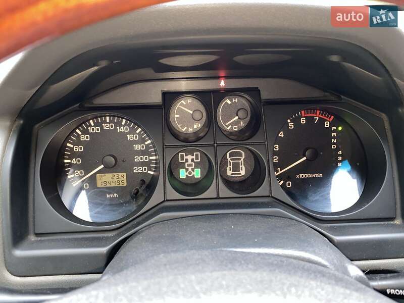 Позашляховик / Кросовер Mitsubishi Pajero 2006 в Києві