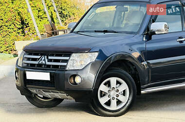Внедорожник / Кроссовер Mitsubishi Pajero 2008 в 