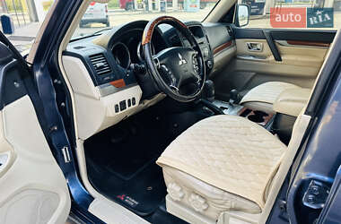 Внедорожник / Кроссовер Mitsubishi Pajero 2008 в 