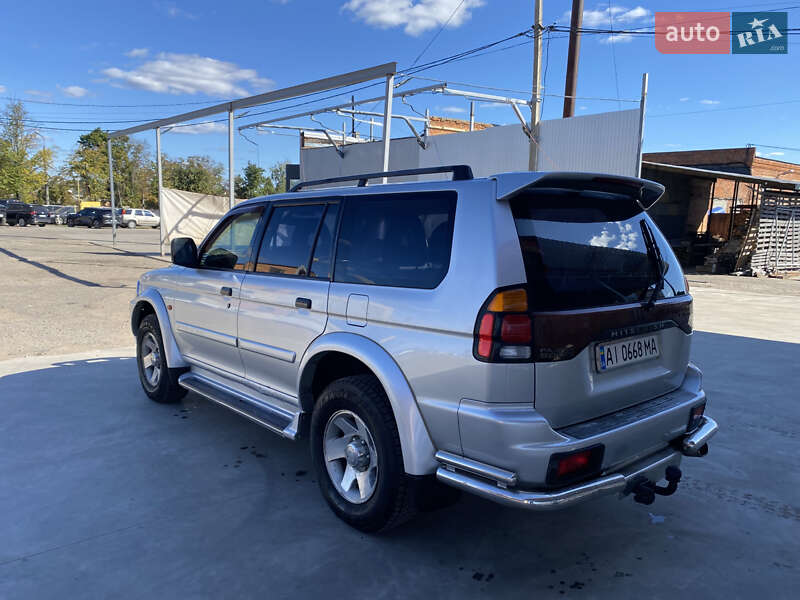 Внедорожник / Кроссовер Mitsubishi Pajero 2002 в Сумах