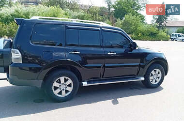 Позашляховик / Кросовер Mitsubishi Pajero 2007 в  фото 6 Позашляховик / Кросовер Mitsubishi Pajero 2007 в