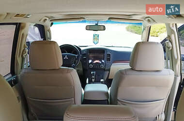 Позашляховик / Кросовер Mitsubishi Pajero 2007 в  фото 10 Позашляховик / Кросовер Mitsubishi Pajero 2007 в