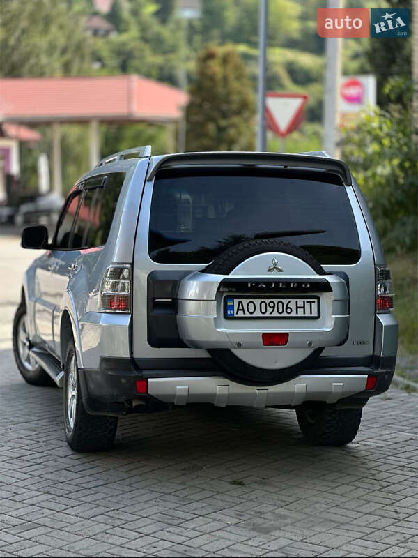 Позашляховик / Кросовер Mitsubishi Pajero 2008 в Рахові фото 6 Позашляховик / Кросовер Mitsubishi Pajero 2008 в Рахові