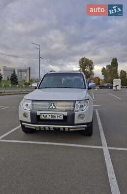Позашляховик / Кросовер Mitsubishi Pajero 2008 в Києві Позашляховик / Кросовер Mitsubishi Pajero 2008 в Києві