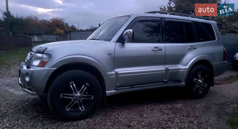 Внедорожник / Кроссовер Mitsubishi Pajero 2006 в Черновцах фото 3 Внедорожник / Кроссовер Mitsubishi Pajero 2006 в Черновцах
