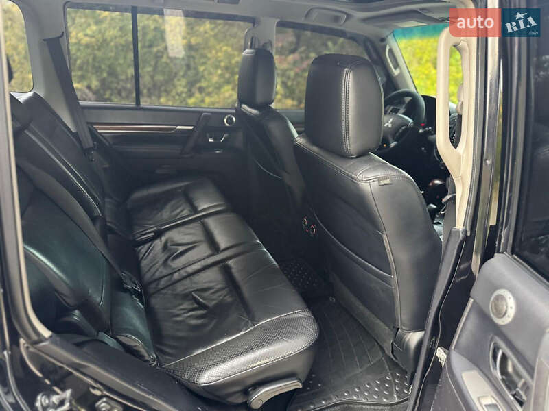 Внедорожник / Кроссовер Mitsubishi Pajero 2008 в Запорожье фото 6 Внедорожник / Кроссовер Mitsubishi Pajero 2008 в Запорожье