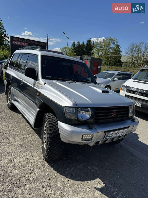 Внедорожник / Кроссовер Mitsubishi Pajero 1999 в Тячеве фото 2 Внедорожник / Кроссовер Mitsubishi Pajero 1999 в Тячеве