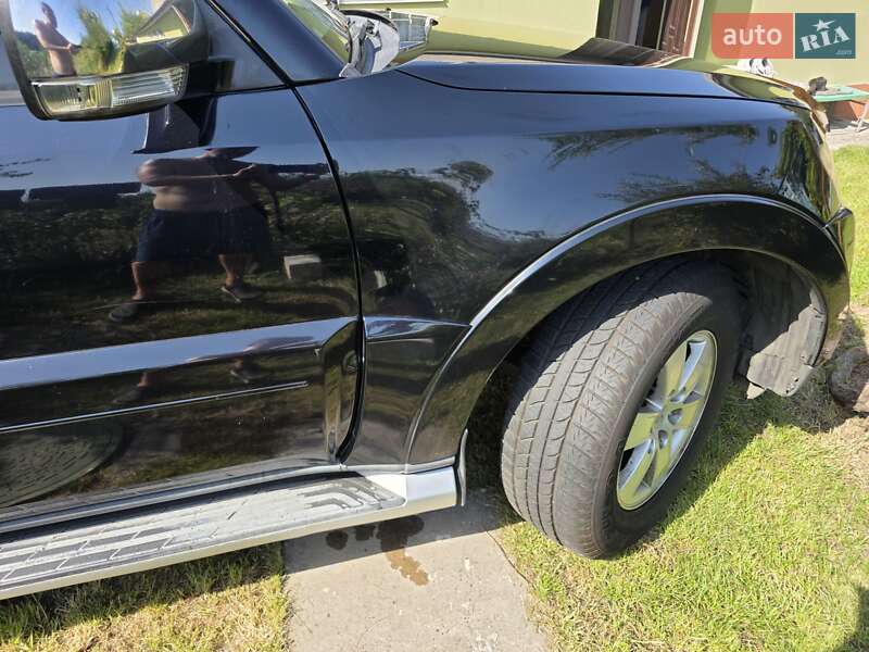 Внедорожник / Кроссовер Mitsubishi Pajero 2008 в Киеве фото 22 Внедорожник / Кроссовер Mitsubishi Pajero 2008 в Киеве